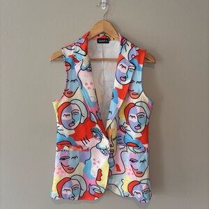 GUAPA Women’s Colorful Abstract Face Print Collared Casual Vest‎ Like New M/L